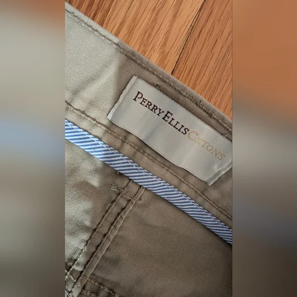 Perry Ellis Men's Light Tan Chino Pants - Picture 2 of 4